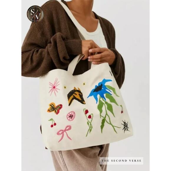 BAGGU Handbags - BAGGU Jessica Williams Horizontal Embroidery Duck Bag